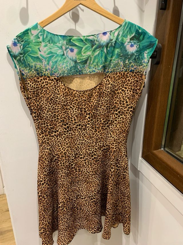 Vestido Guess estampado leopardo