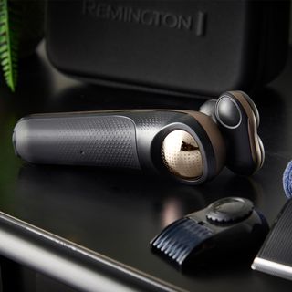 NUEVO | AFEITADORA REMINGTON XR1795 PIVOTBALL 2EN1