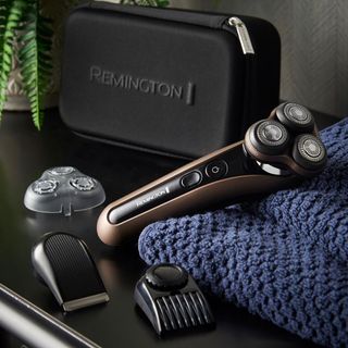 NUEVO | AFEITADORA REMINGTON XR1795 PIVOTBALL 2EN1