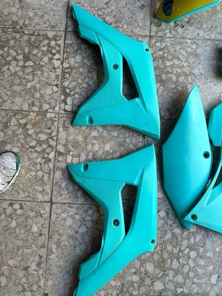Plasticos Honda CRF 250  2018/2021 
Azul Turquesa
