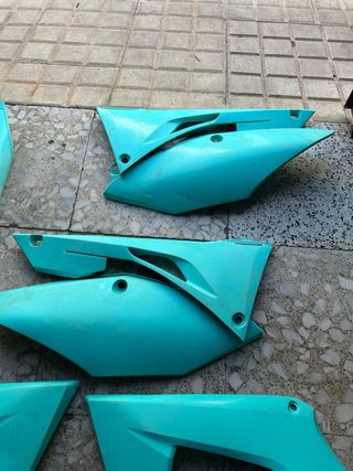 Plasticos Honda CRF 250  2018/2021 
Azul Turquesa