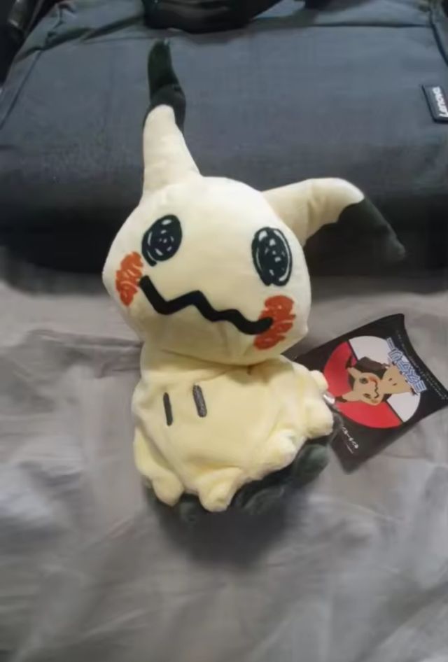 Peluche Mimikyu Pokémon nuevo.