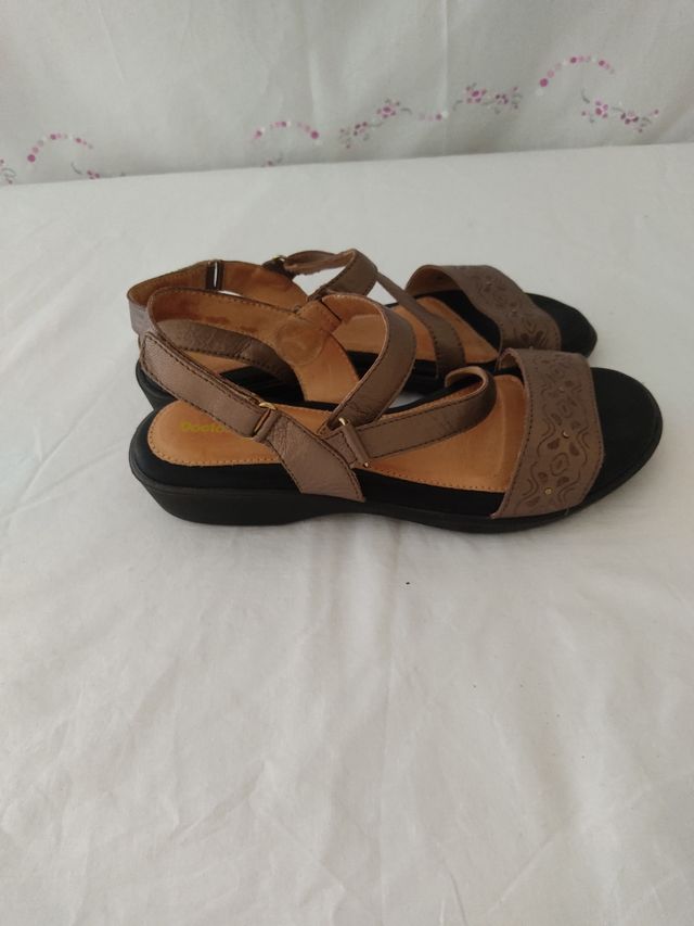 Sandalias Piel Marrón