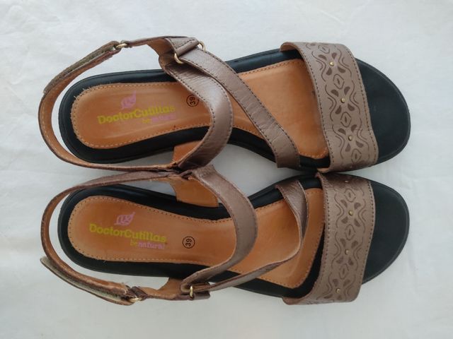Sandalias Piel Marrón