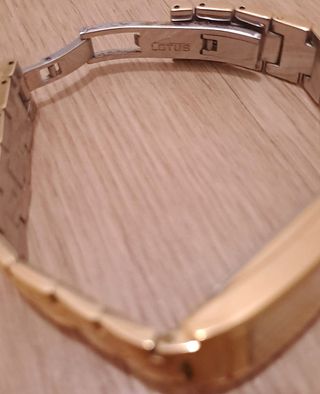 Reloj Lotus Oro Mujer Esfera Cuadrada