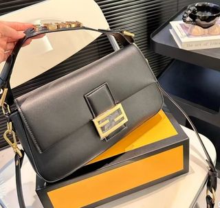 Bolso Fendi - Bandolera Negra