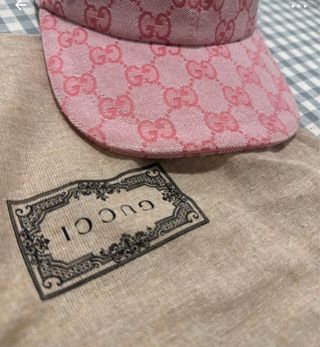 Gorra Gucci rosa GG
