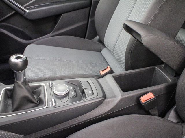 AUDI Q2 1.6 30 TDI SPORT 116 5P