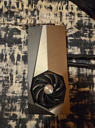 Disipador MSI GeForce RTX 4090 Suprim X Liquid