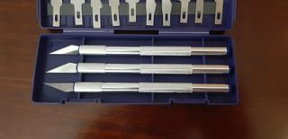 Kit lame bisturi per intaglio di precisione.