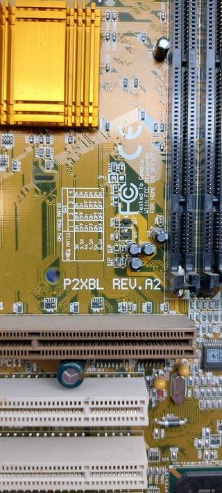Placa base PC antigua F2XBL REV.A2