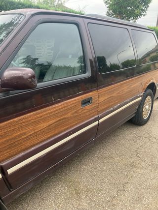 Chrysler town and country Voyager 1995