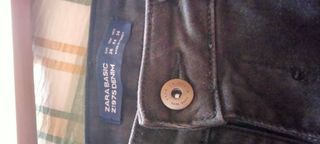 Jeans Zara negros c/tachas
