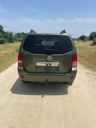 Nissan Pathfinder 2005