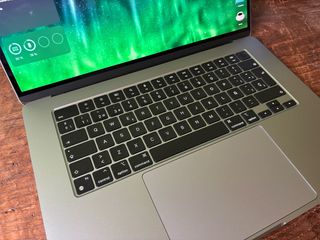 MacBook Air 15" M2, 512 GB