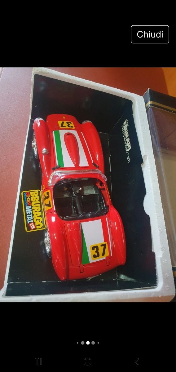 Ferrari 250 Testa Rossa Bburago scala da 1/18