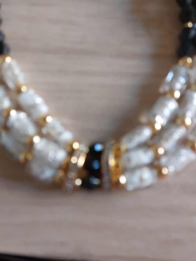 Collar 3 hileras blanco y negro