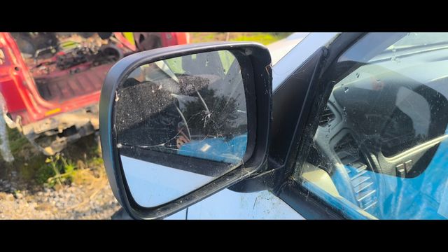 Espejo retrovisor Nissan Terrano