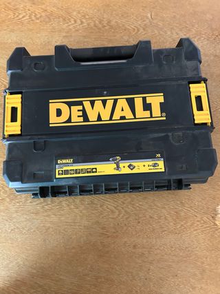 Taladro Dewalt 18V XR