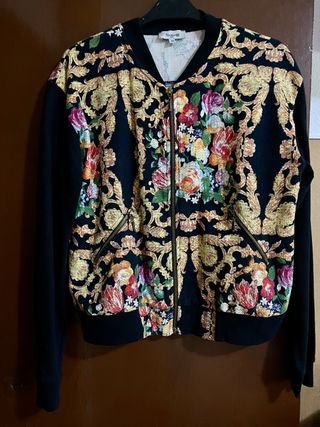 BOMBER FINO PRECIOSO ESTILO VERSACE