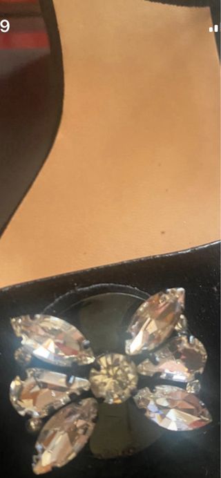 Sandalias negras tacón