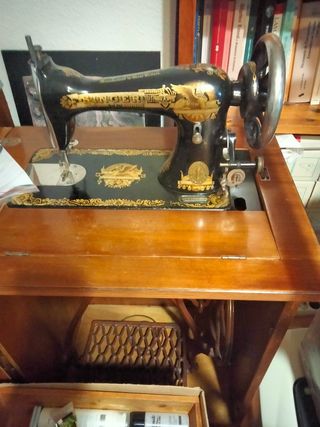 Máquina coser Singer antigua