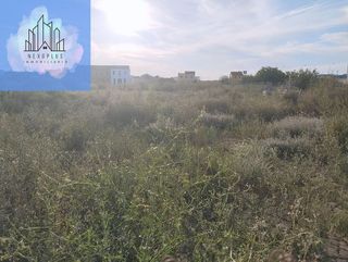 Terreno en venta en El Castellar-L´Oliveral en Valencia