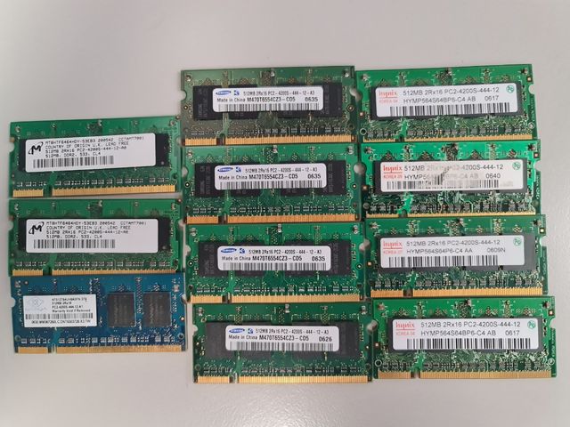 11 Módulos RAM PC2-4200S DDR2