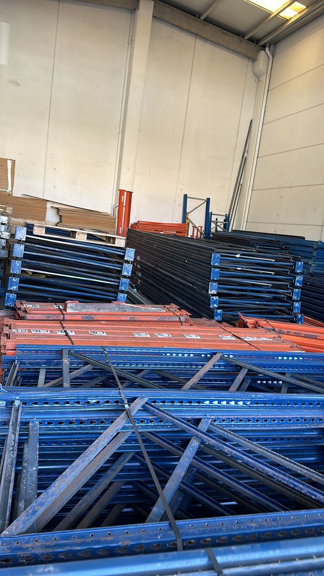 Estanterías metálicas usadas