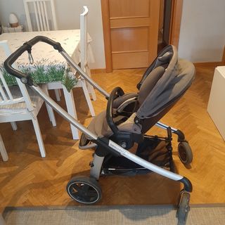 Silla bebé Confort con cuco,maxicosi y base isofix