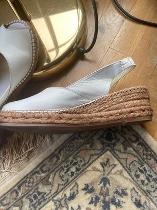 Sandalias blancas esparto cómodas, piel nuevas , 