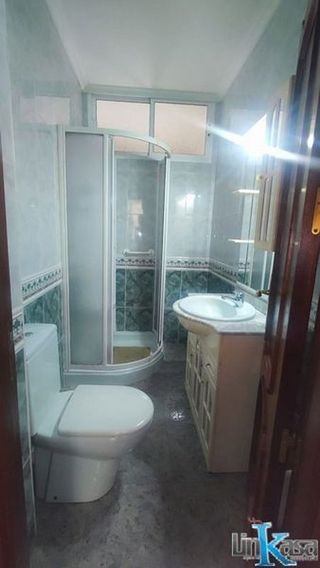 Piso en venta en Linares