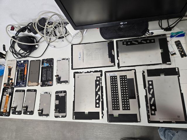 Pantallas con cristal roto para cristalización