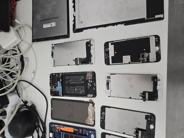 Pantallas con cristal roto para cristalización