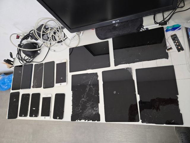 Pantallas con cristal roto para cristalización