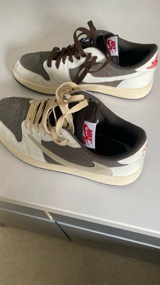 Nike Travis Scott Jordan 1