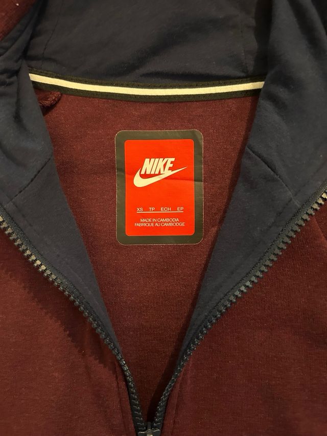 tuta Nike Tech fleece marrone