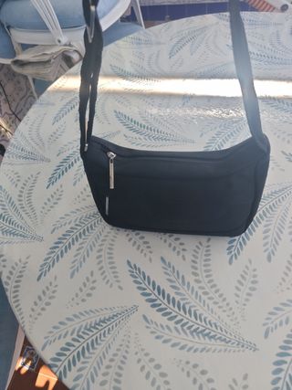 Bolso bandolera Benetton negro