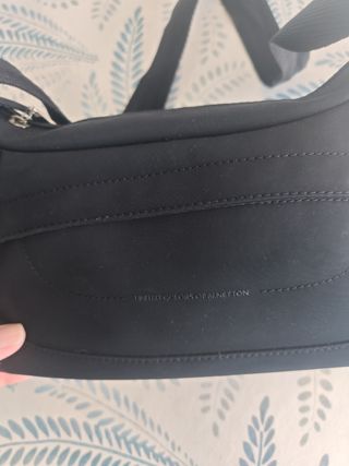 Bolso bandolera Benetton negro