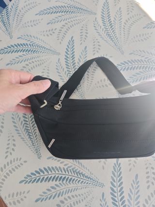 Bolso bandolera Benetton negro