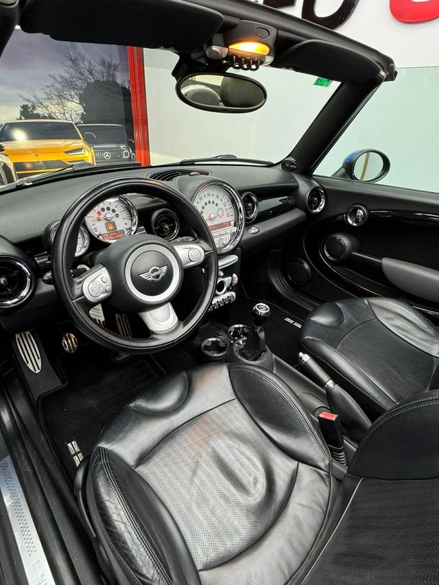 MINI Cabrio 2010
