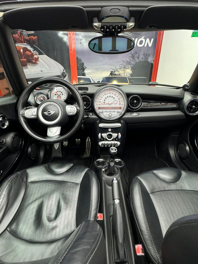 MINI Cabrio 2010