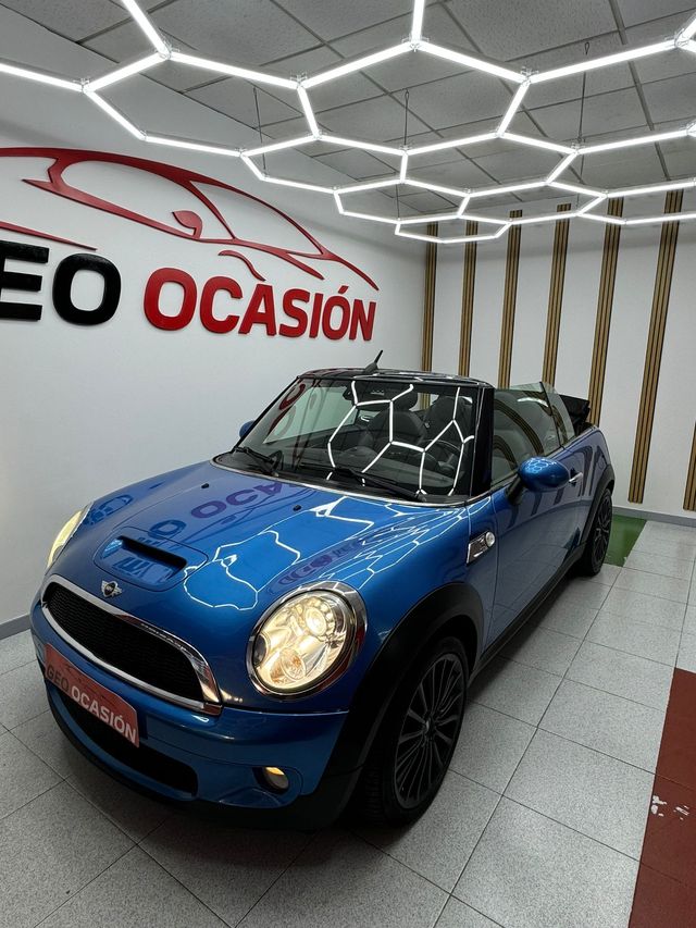 MINI Cabrio 2010