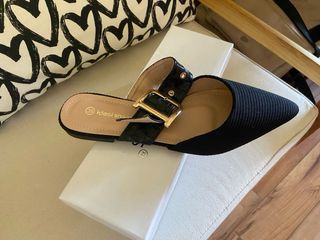 Sandalias negras ideal shoes - Tacón bajo