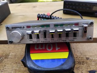 Autoradio vintage: 4 autoradio + 2 equalizzatori