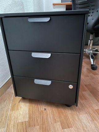 Cajonera metálica negra oficina