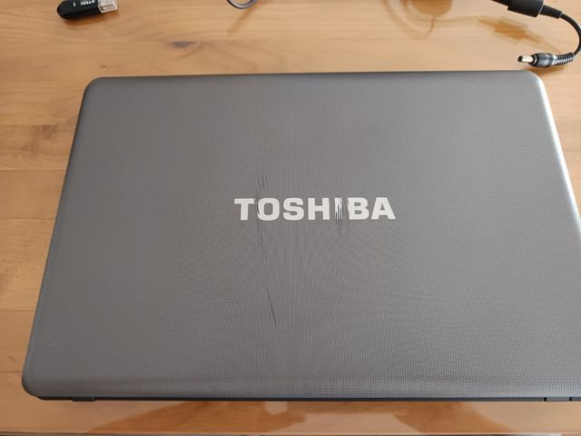 Portátil Toshiba Satellite C660-1NX
