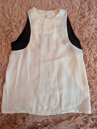 Blusa blanca y negra