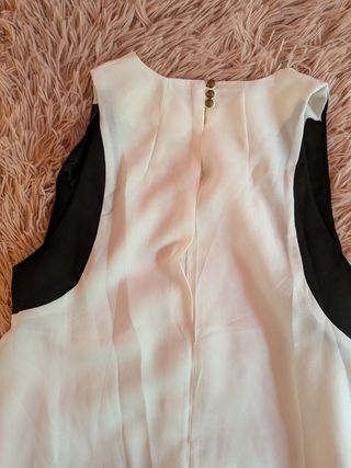 Blusa blanca y negra