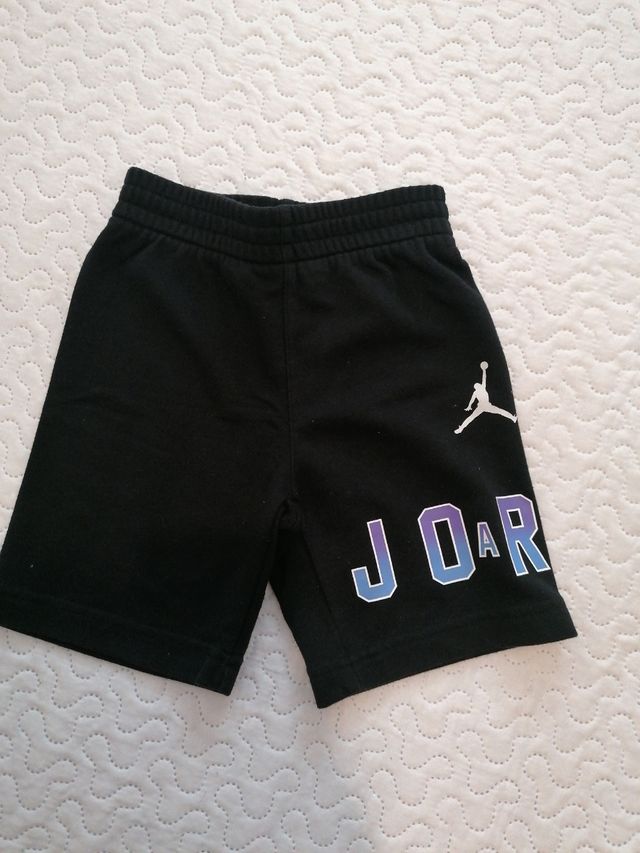 Conjunto Jordan niñ@ t4.5.. blanco y negro